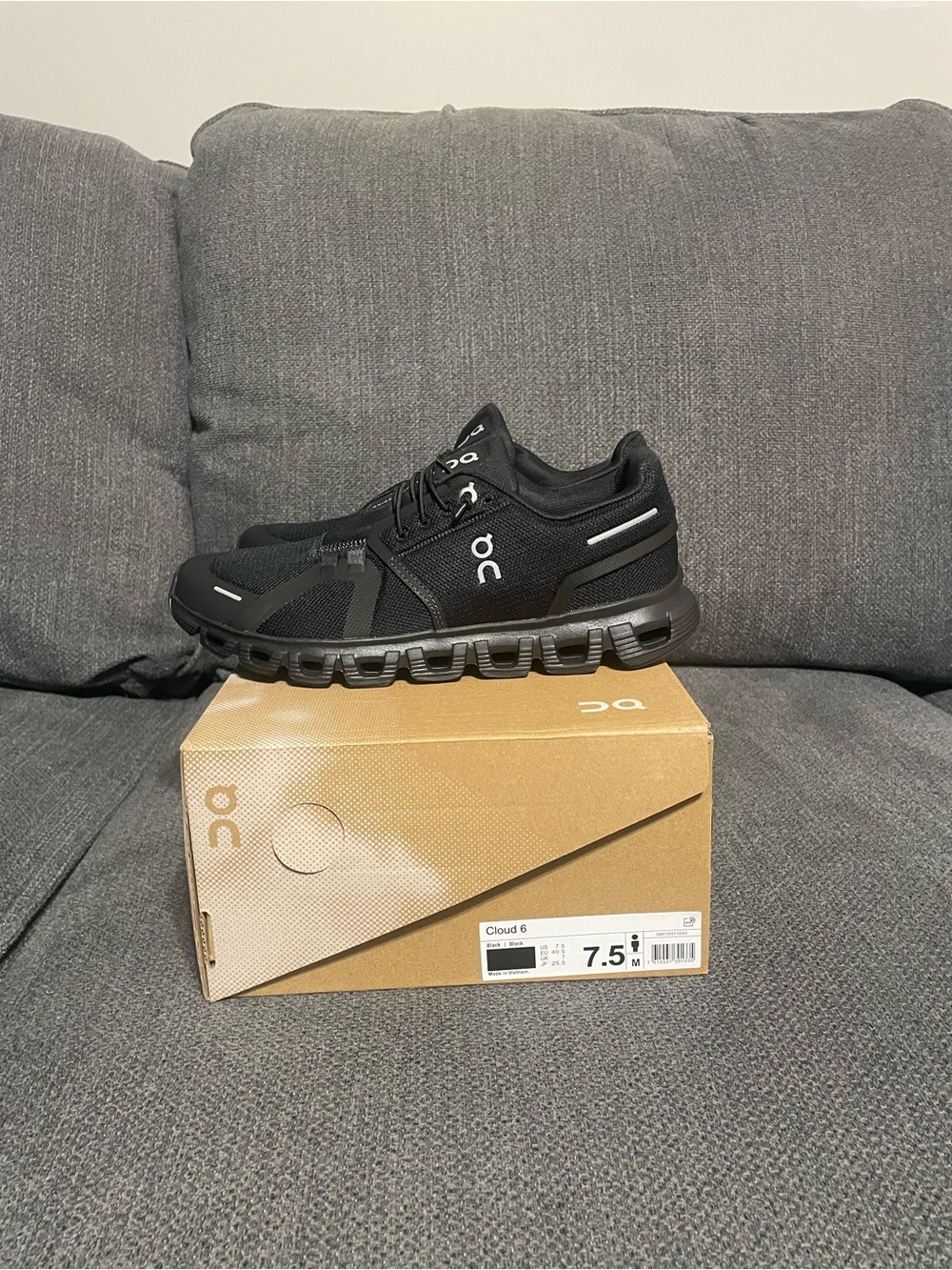 On Cloud 6 Black Sneakers US 7.5